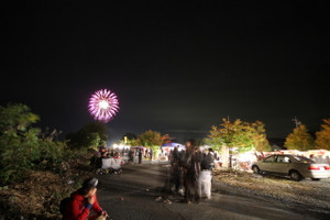 121012_akinohanabi_ekitika