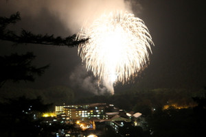 130827_yunoko_hanabi3