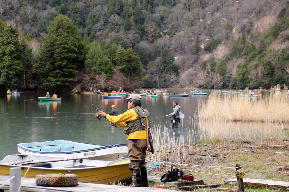 湯川釣り 奥日光そぞろ歩き